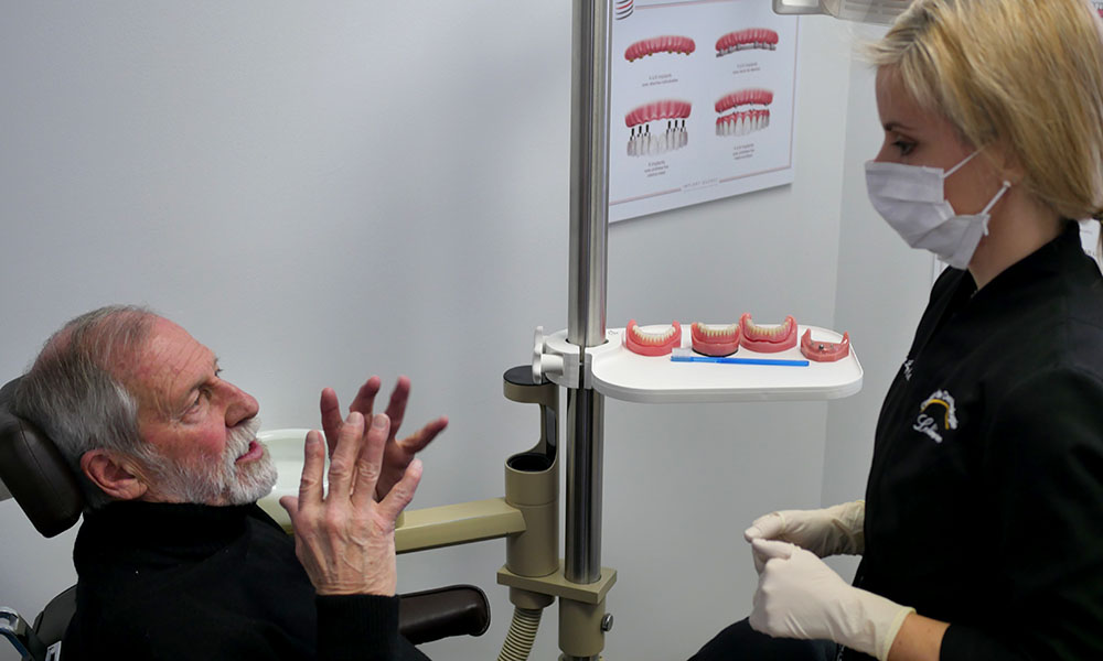 Examen implant dentaire | Clinique De Denturologie Lelièvre